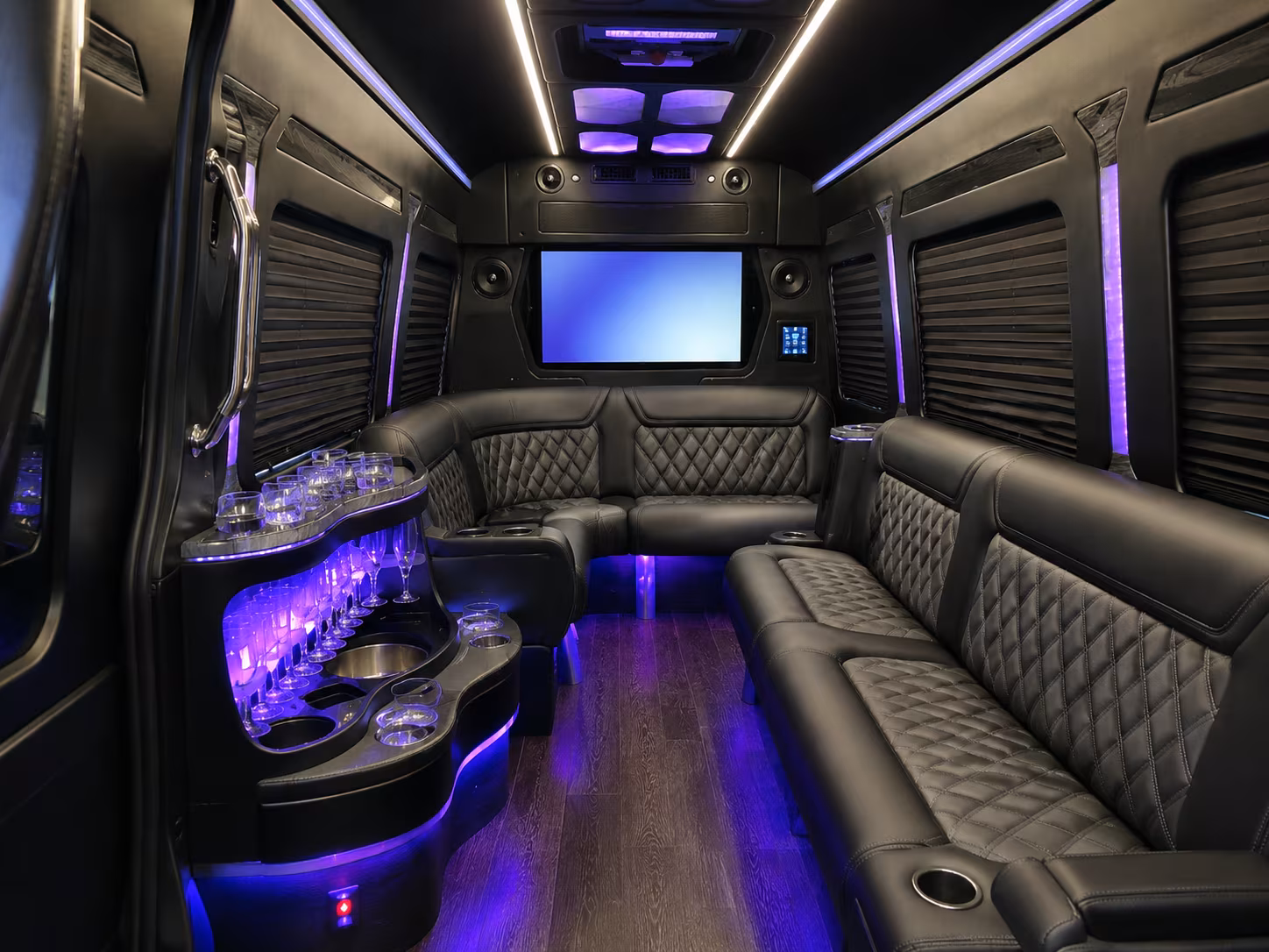 executive transfers and small group corporate transportation across new hampshire